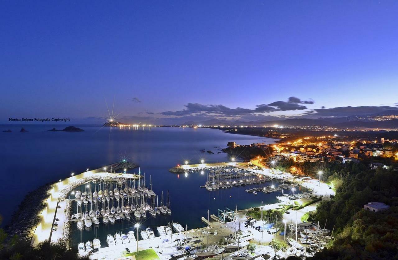 Hotel Funtana Ena Bari Sardo Bagian luar foto